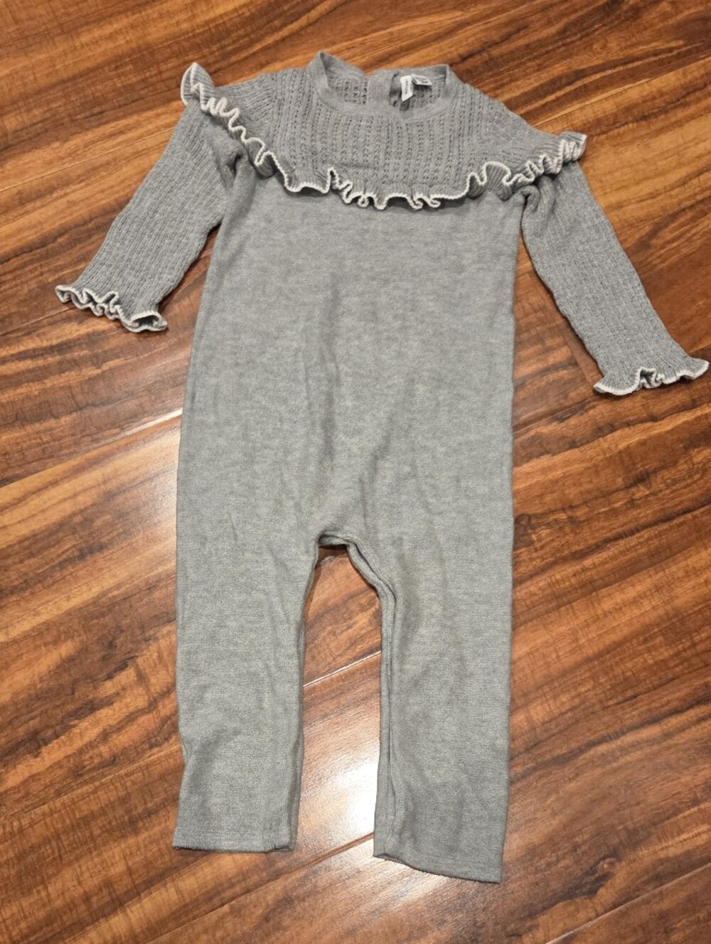 Janie and Jack EUC 18-24 Gray Pointelle Sweater One-Piece Romper